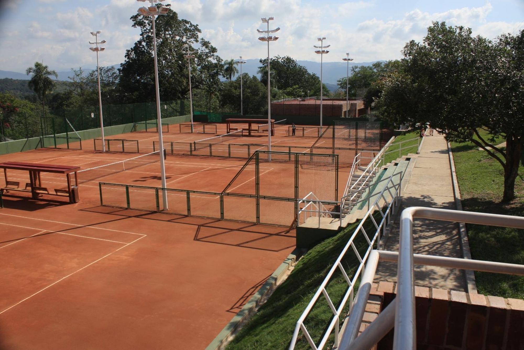 Hotel Club Campestre De Bucaramanga à Floridablanca Extérieur photo